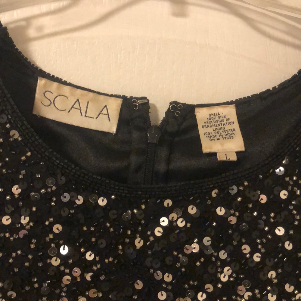 Large Scala Sequin Top,100% Silk, Polyester Lining - image 2